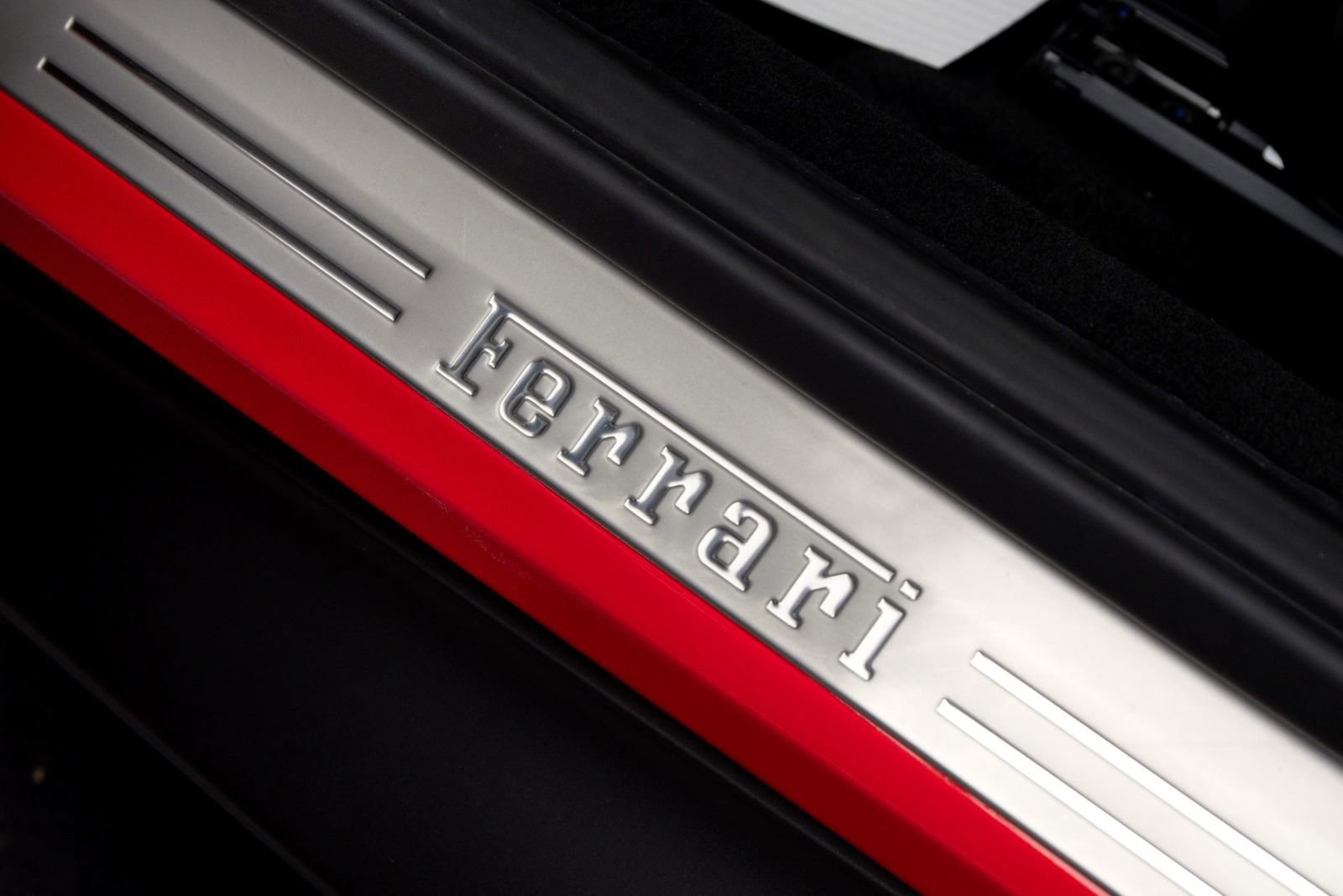 Used 2022 Ferrari Roma RWD image 28