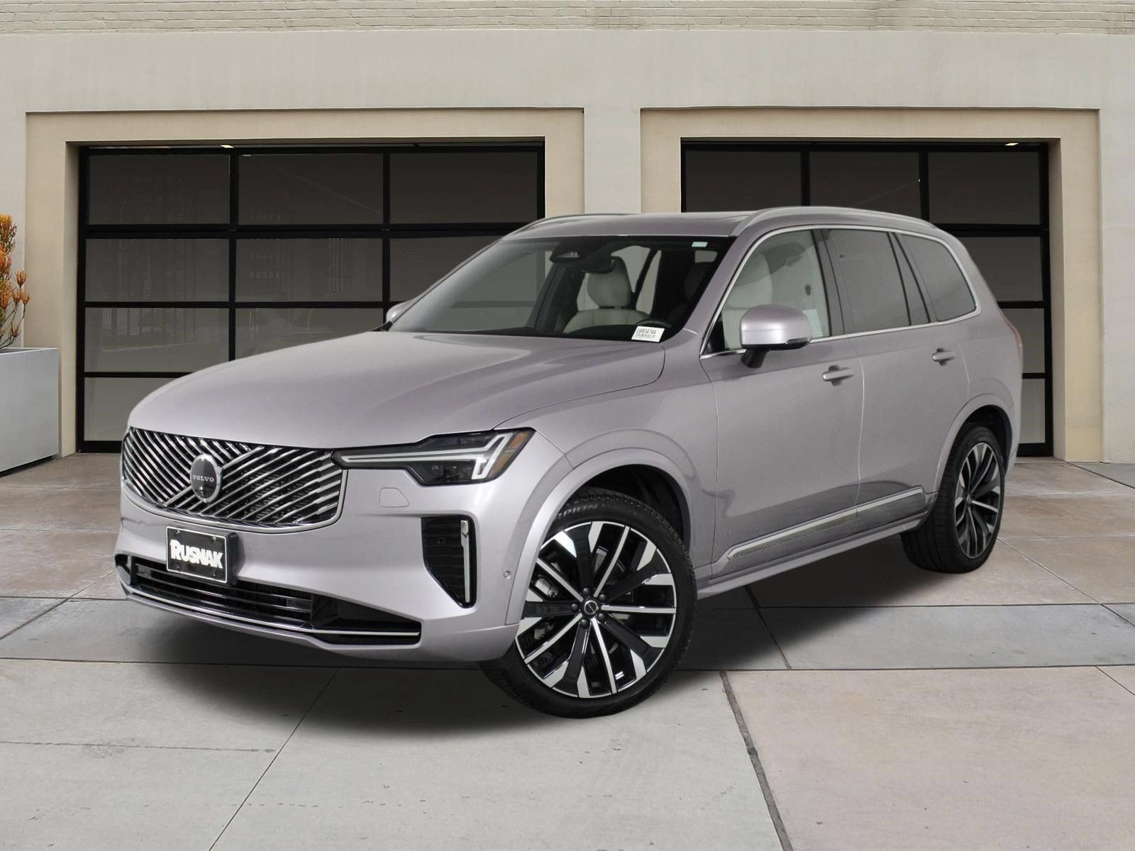Certified 2026 Volvo XC90 B6 Plus w/ Protection Package Premier AWD/4WD image 3