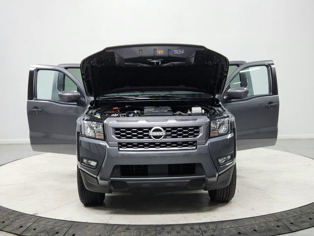 Used 2025 Nissan Frontier SV w/ SV Convenience Package RWD image 10