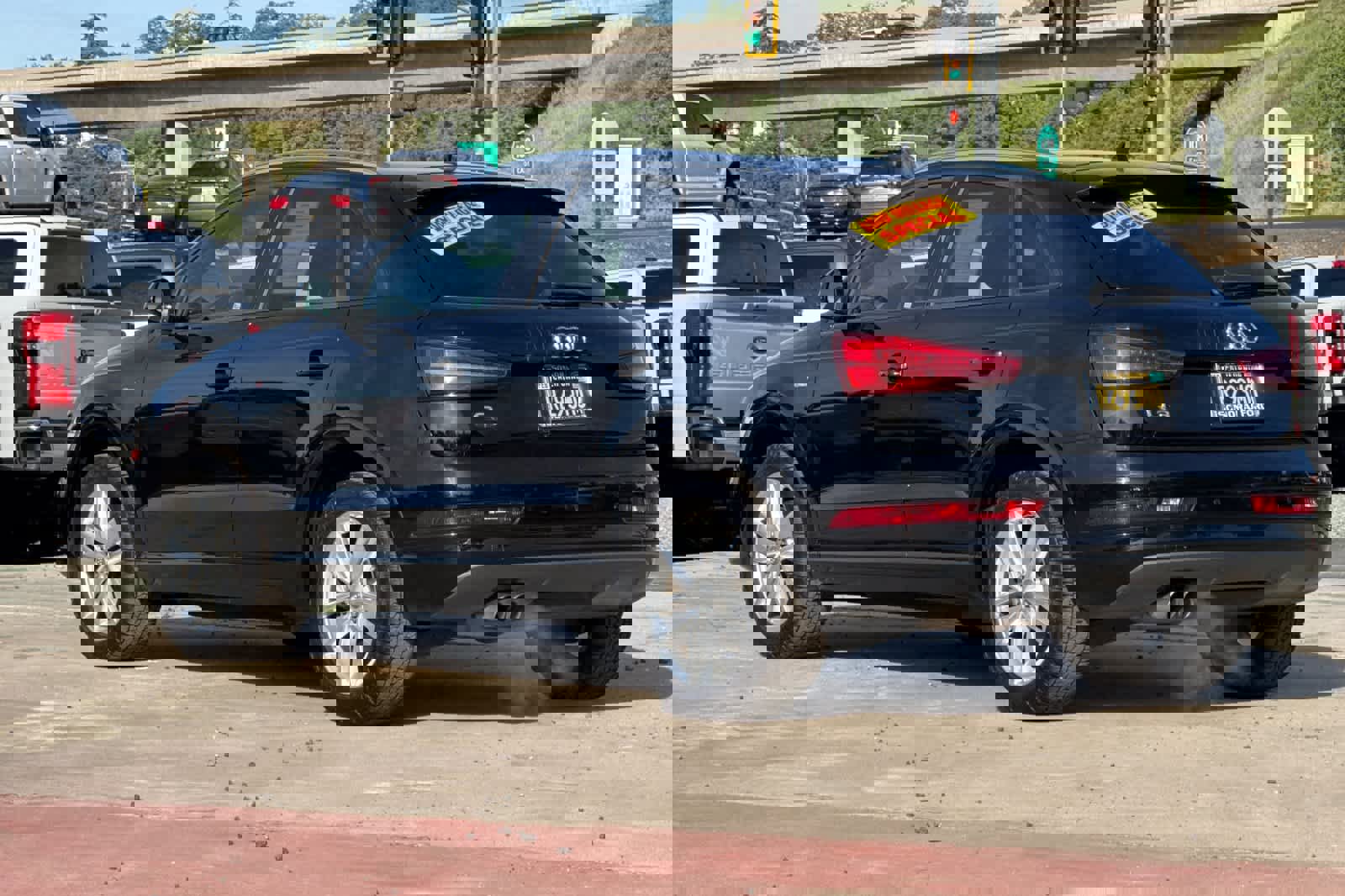 Used 2018 Audi Q3 2.0T Premium image 6