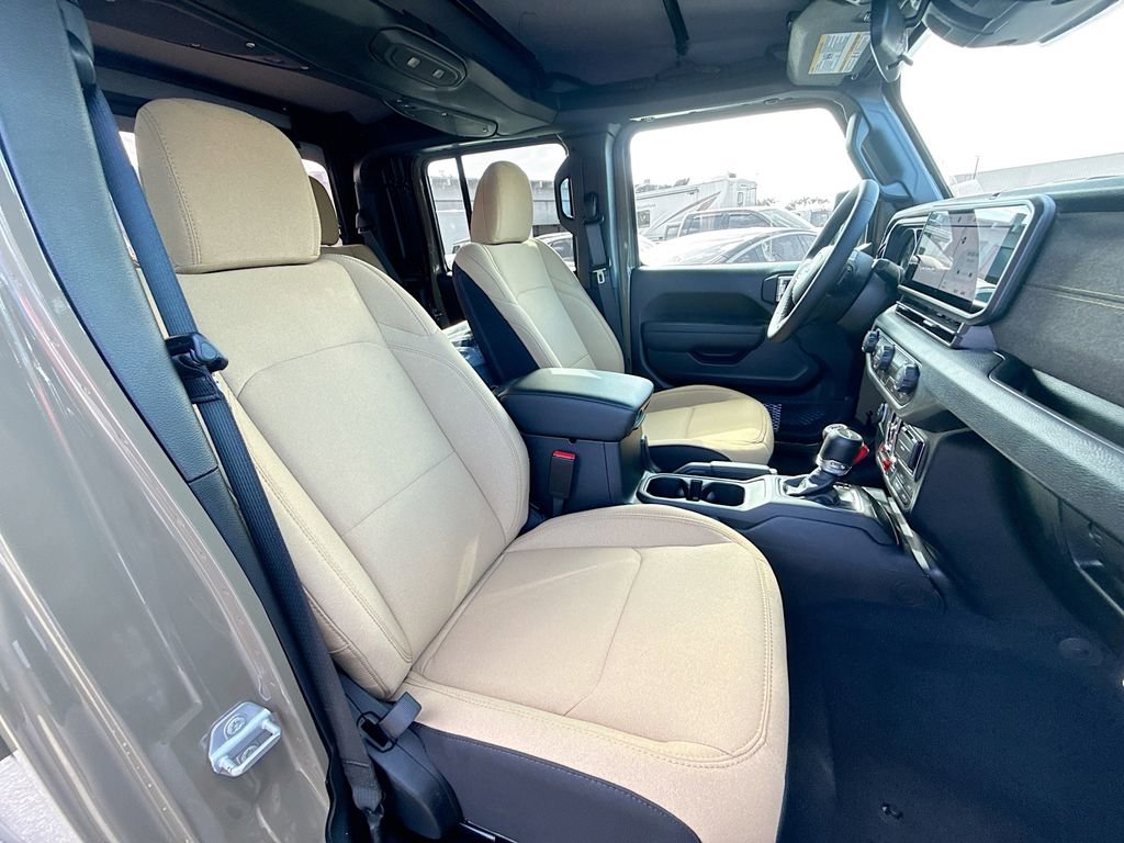 New 2026 Jeep Gladiator Willys AWD/4WD image 31