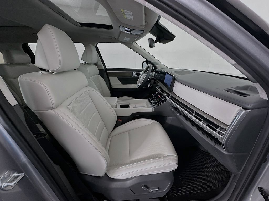 Certified 2025 Hyundai Santa Fe Calligraphy image 30