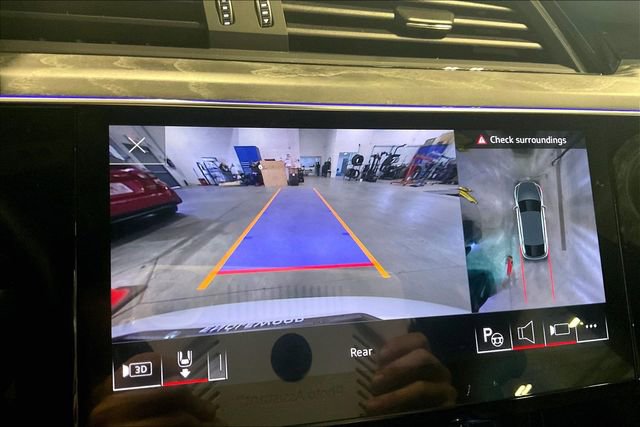 Used 2024 Audi Q8 e-tron Prestige w/ Prestige Package image 21