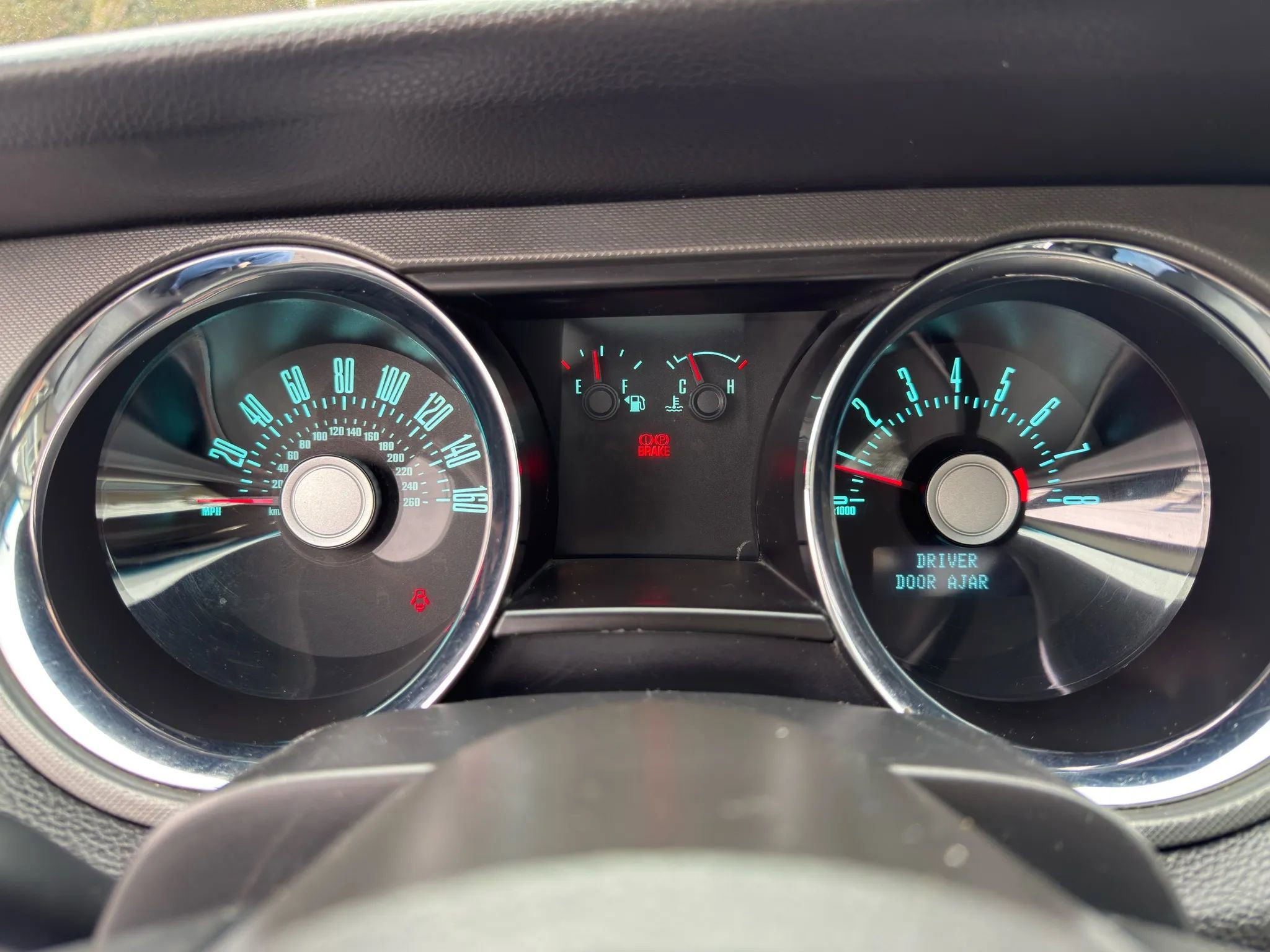 Used 2010 Ford Mustang Coupe image 27