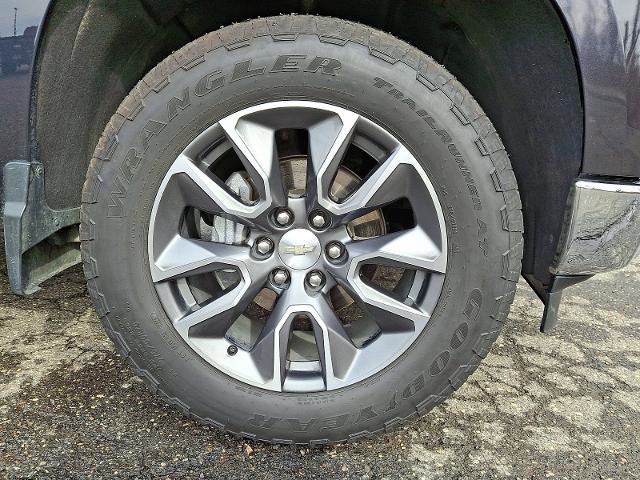 Used 2024 Chevrolet Silverado 1500 LT w/ Z71 Off-Road Package image 8