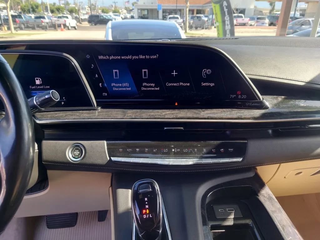 Used 2021 Cadillac Escalade ESV Premium Luxury image 23