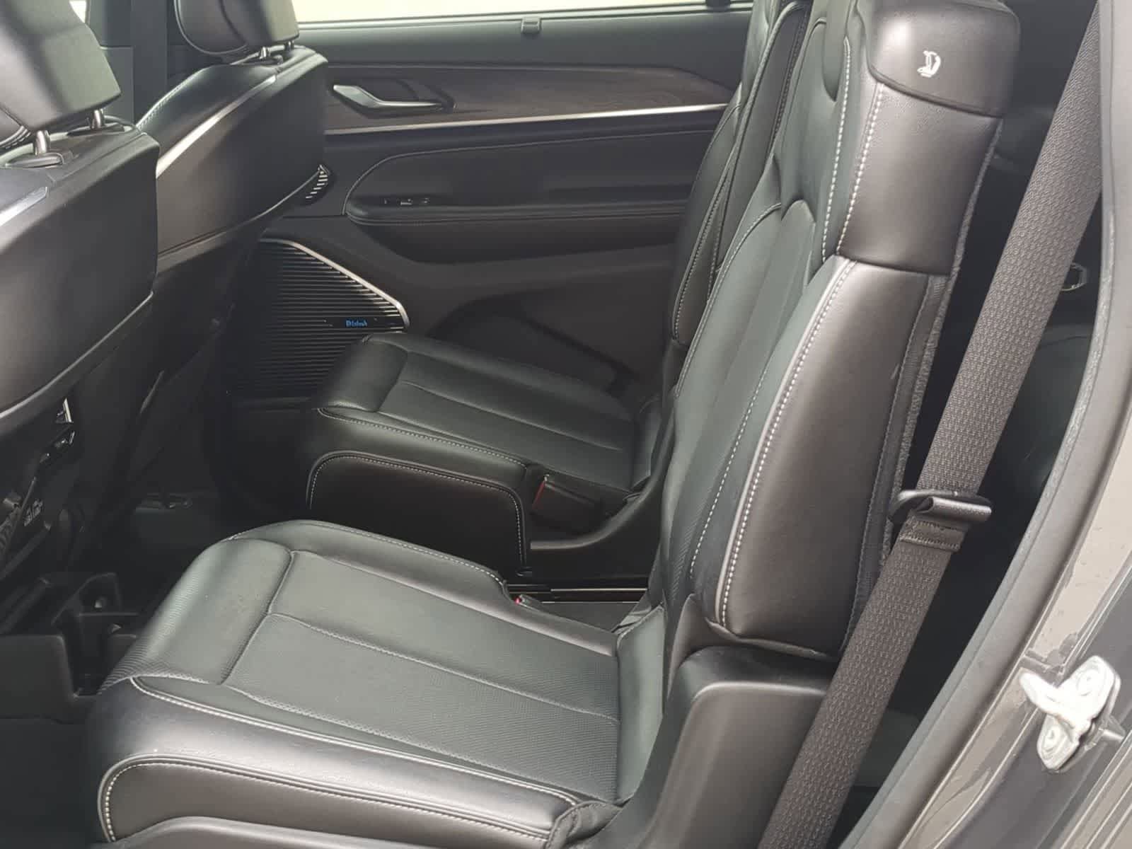 Certified 2023 Jeep Grand Cherokee L Overland w/ Advanced Protech Group III AWD/4WD image 19