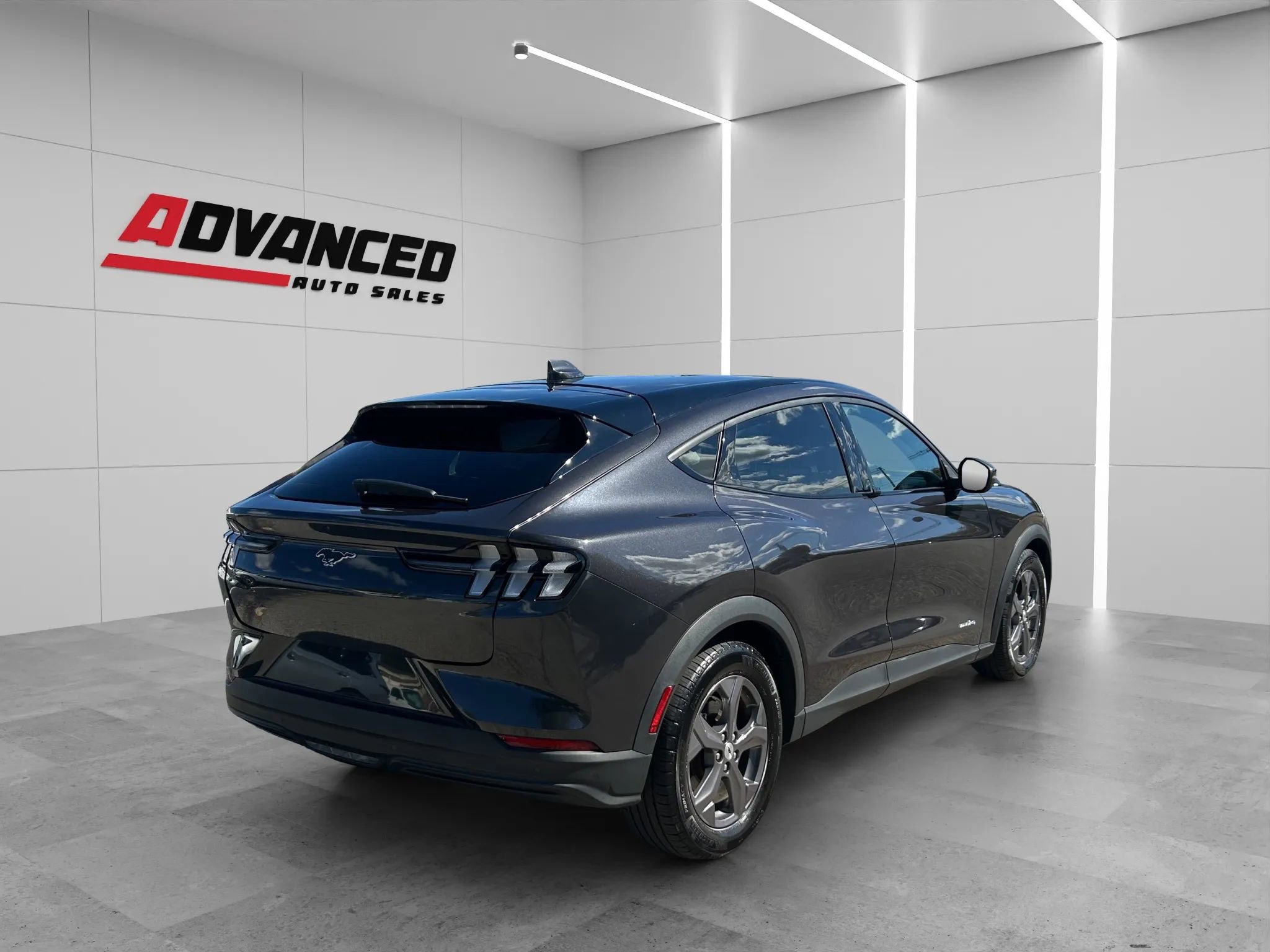 Used 2022 Ford Mustang Mach-E Select AWD/4WD image 6