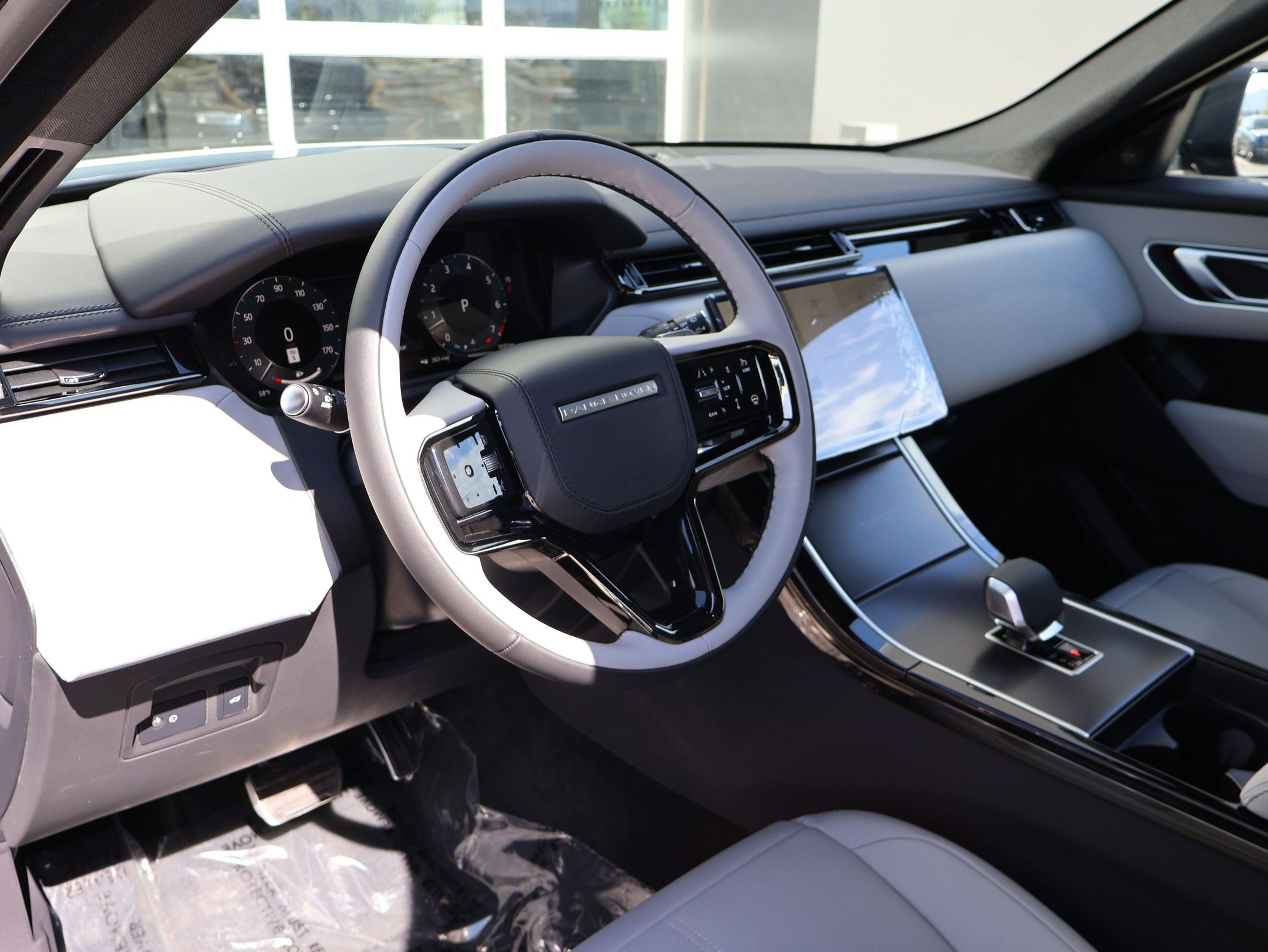 New 2026 Land Rover Range Rover Velar Belgravia AWD/4WD image 12