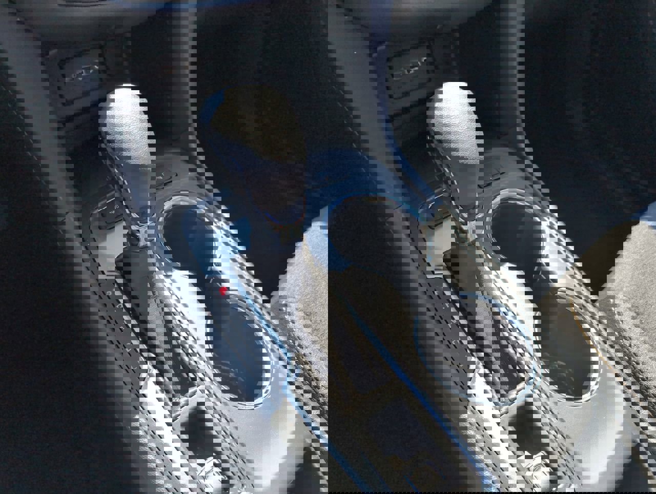 Used 2023 Chevrolet Equinox LT w/ Driver Convenience Package image 23