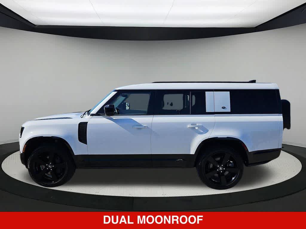 Used 2024 Land Rover Defender 130 X-Dynamic SE AWD/4WD image 3
