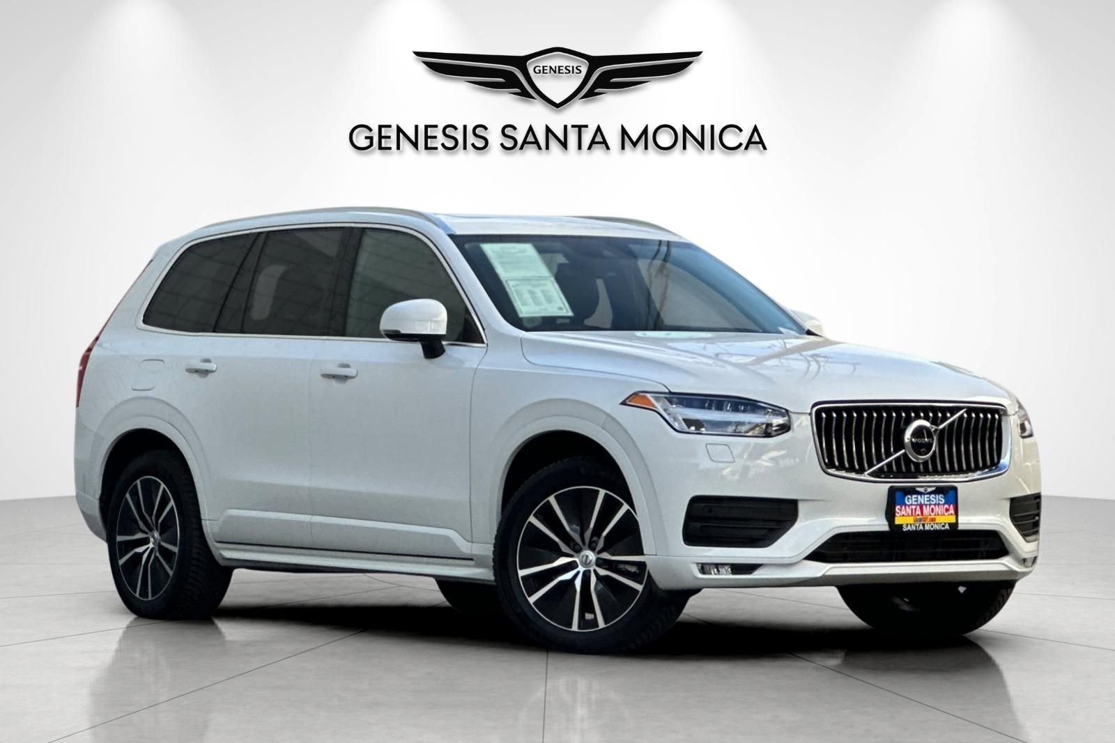 Used 2020 Volvo XC90 T6 Momentum image 2