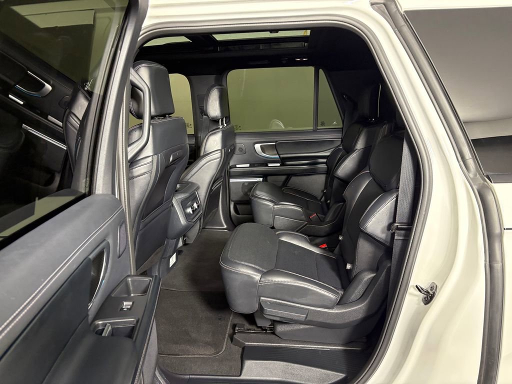 Certified 2025 Ford Expedition Max Platinum w/ Stealth Performance Package AWD/4WD image 30