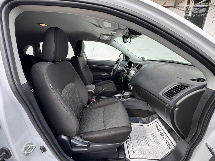 Used 2025 Mitsubishi Outlander Sport AWD image 10