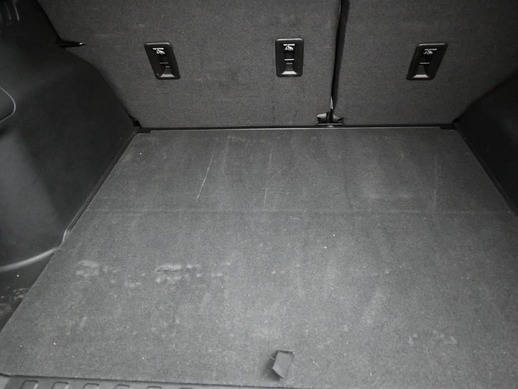 Used 2018 Chevrolet Equinox LT image 20