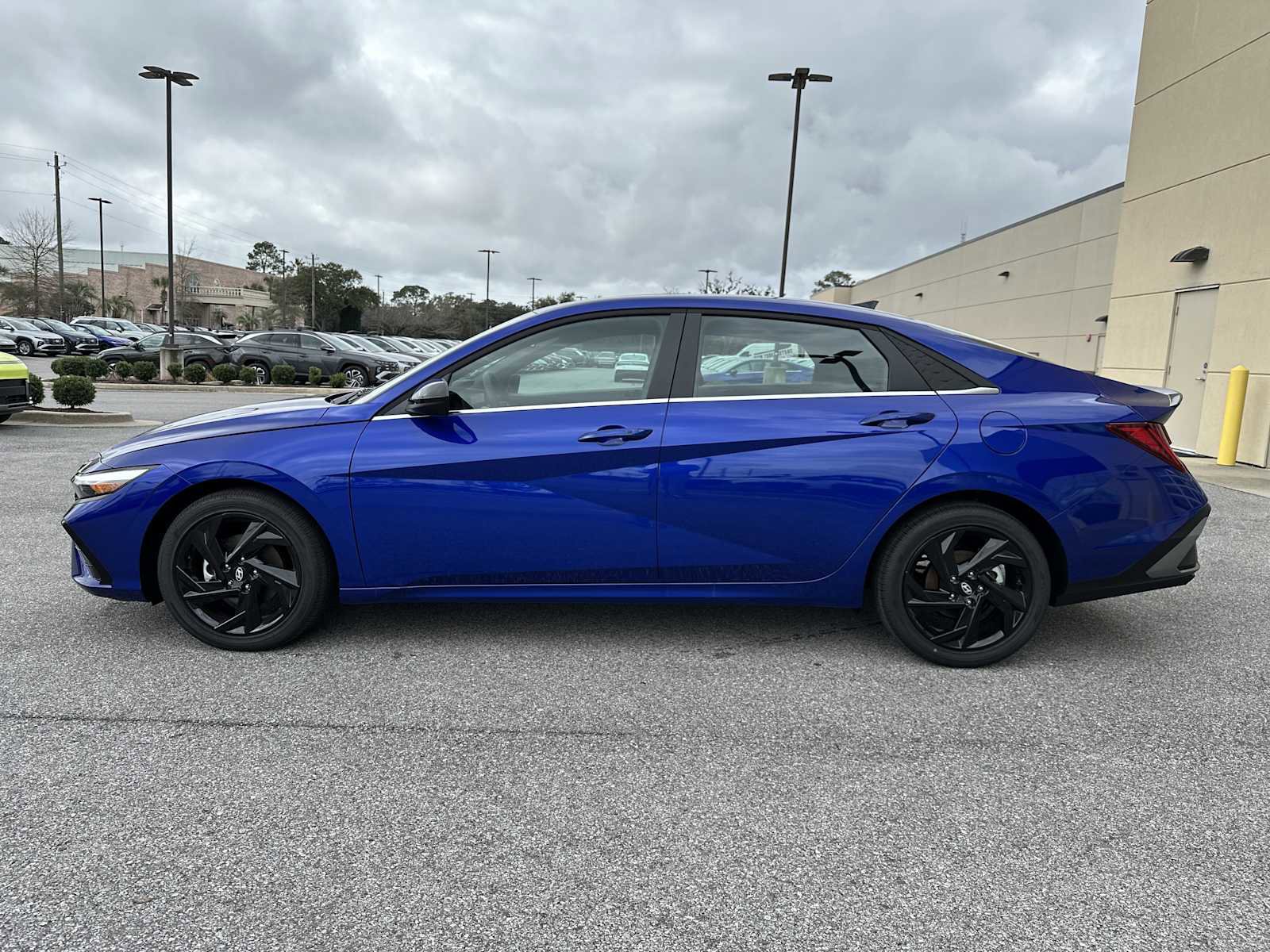 New 2026 Hyundai Elantra SEL Sport Premium image 4