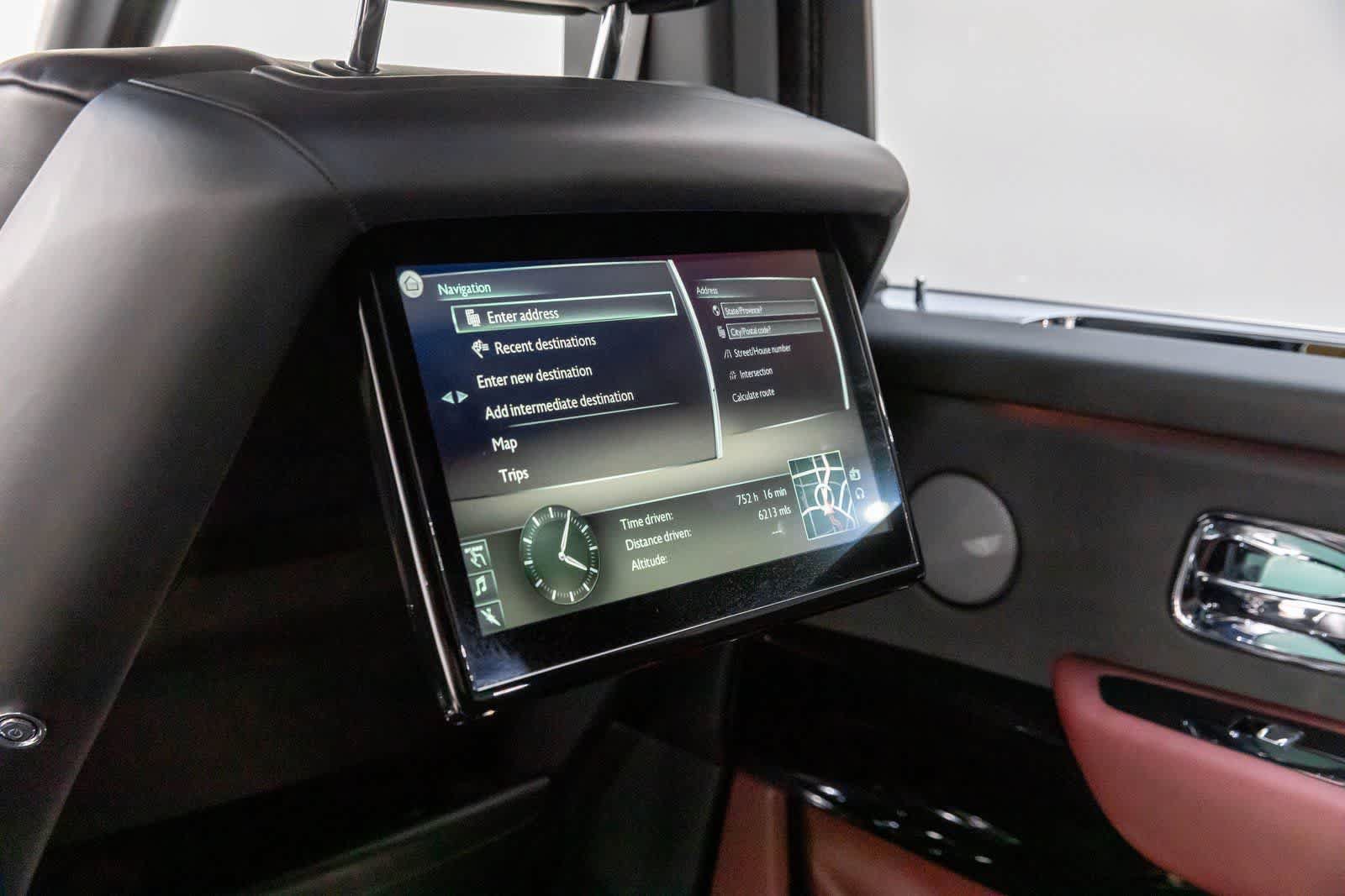 Certified 2022 Rolls-Royce Cullinan AWD/4WD image 31