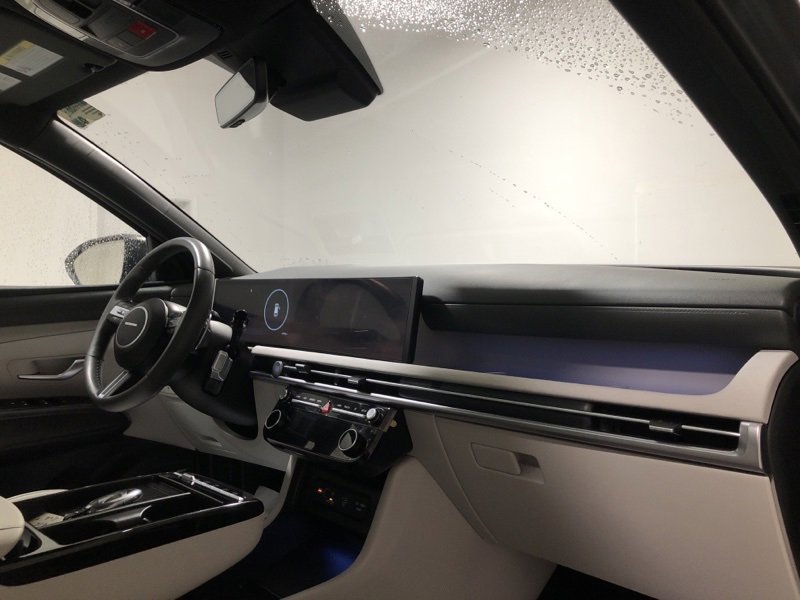 Used 2025 Hyundai Tucson Limited image 15