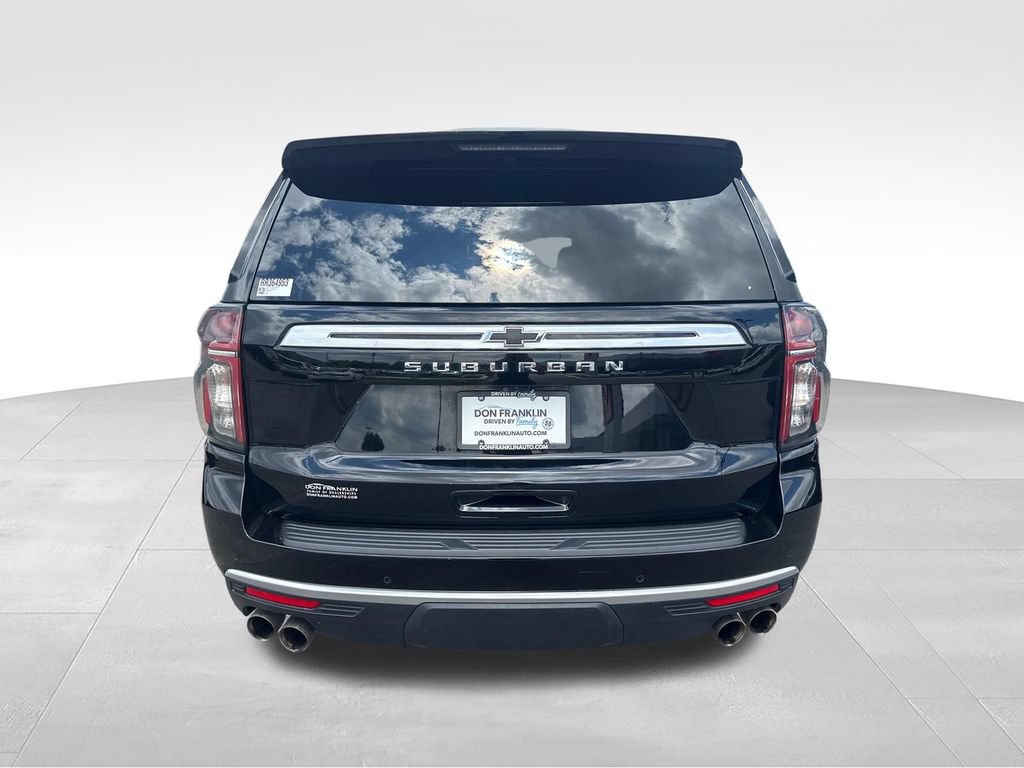 Used 2024 Chevrolet Suburban High Country AWD/4WD image 4