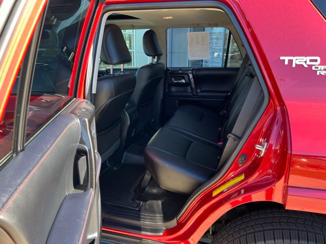 Used 2023 Toyota 4Runner TRD Off-Road Premium w/ Moonroof Package AWD/4WD image 30