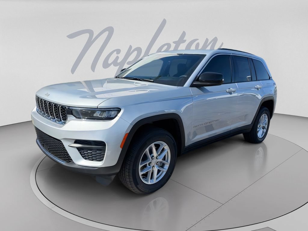 New 2026 Jeep Grand Cherokee Laredo X AWD/4WD image 4