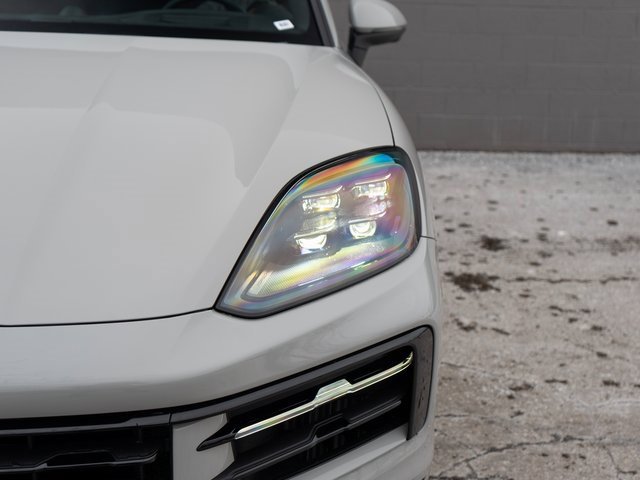 Certified 2026 Porsche Cayenne S image 11