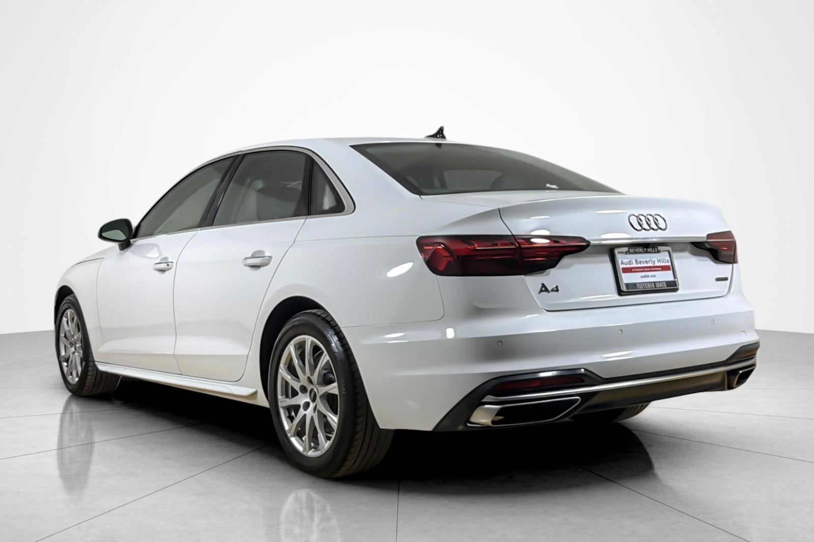 Used 2023 Audi A4 2.0T Premium w/ Convenience Package AWD/4WD image 3