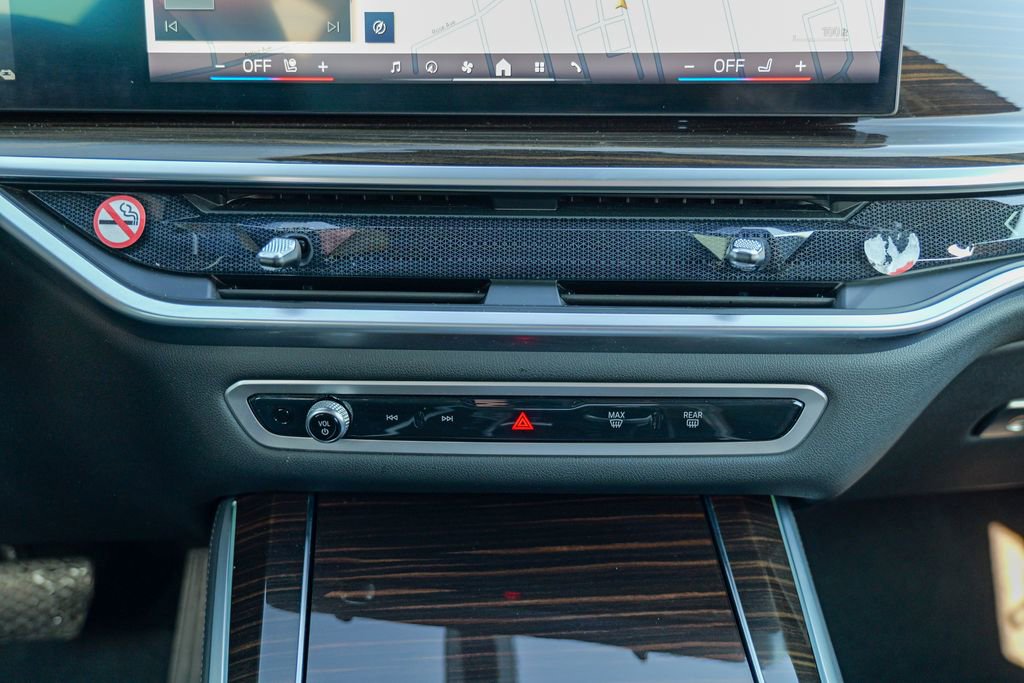 Used 2024 BMW X5 xDrive50e image 46