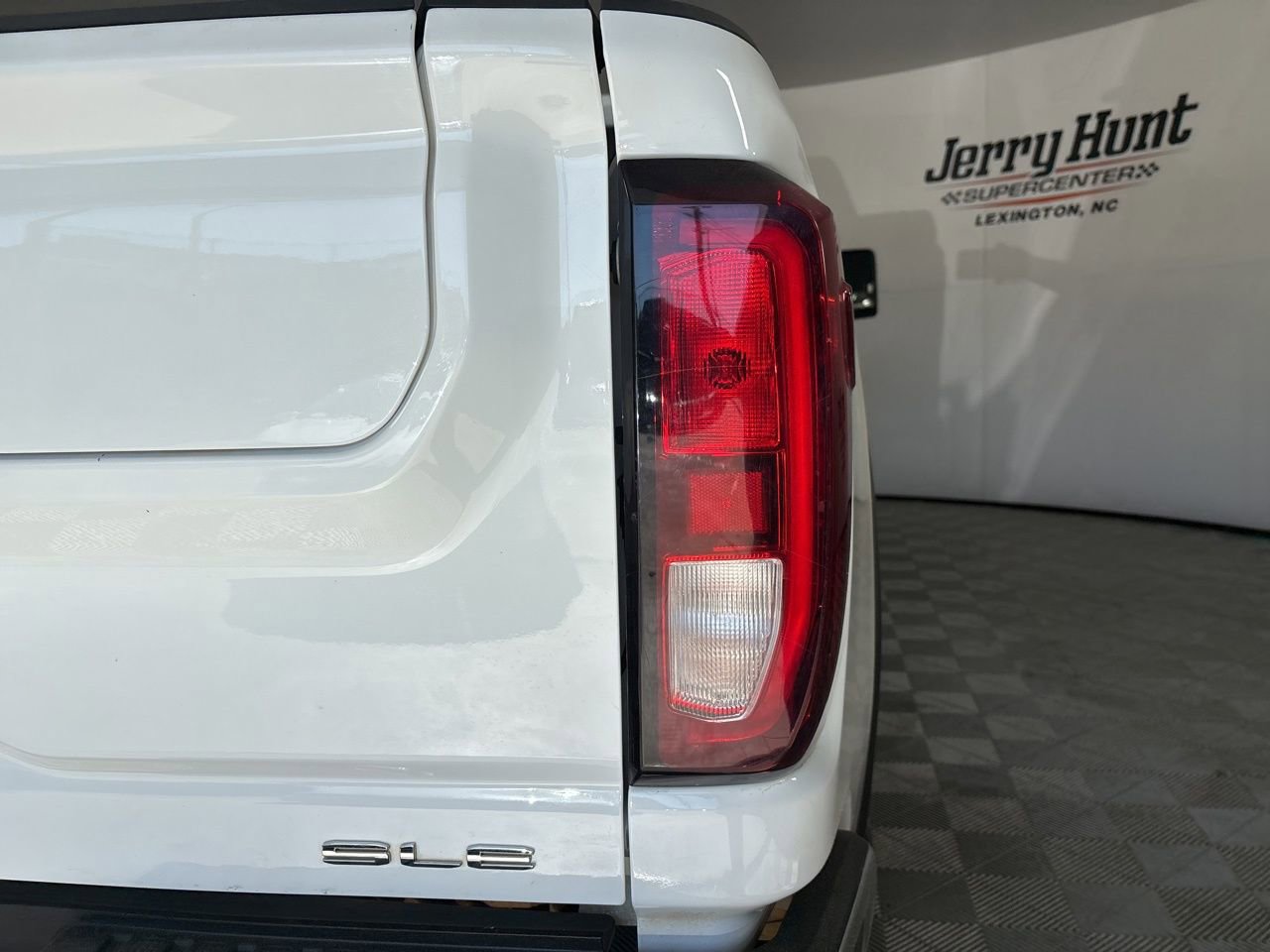 Used 2023 GMC Sierra 2500 SLE w/ SLE Convenience Package AWD/4WD image 29