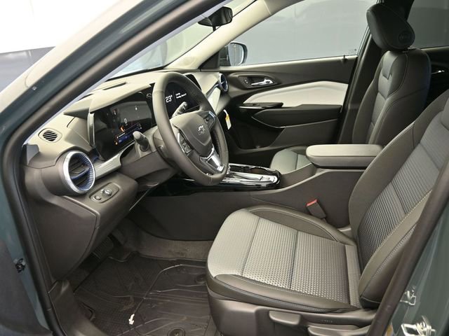New 2026 Chevrolet Trax LT w/ Driver Confidence Package image 15