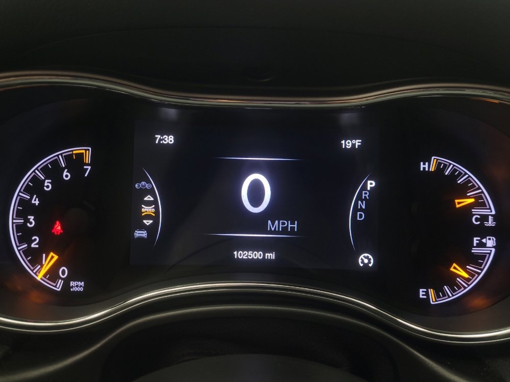 Used 2018 Jeep Grand Cherokee Limited image 23