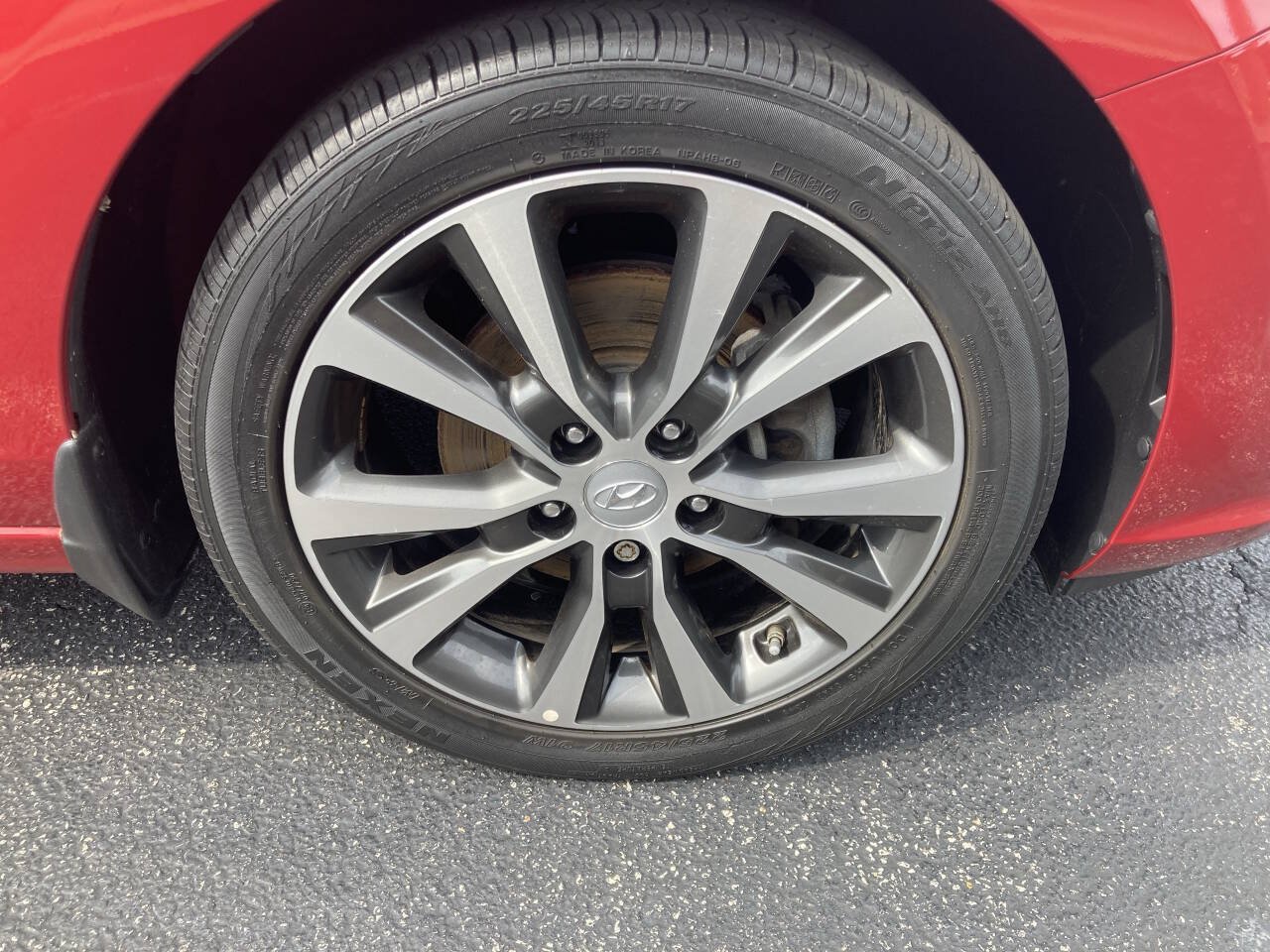 Used 2020 Hyundai Elantra GT FWD image 26