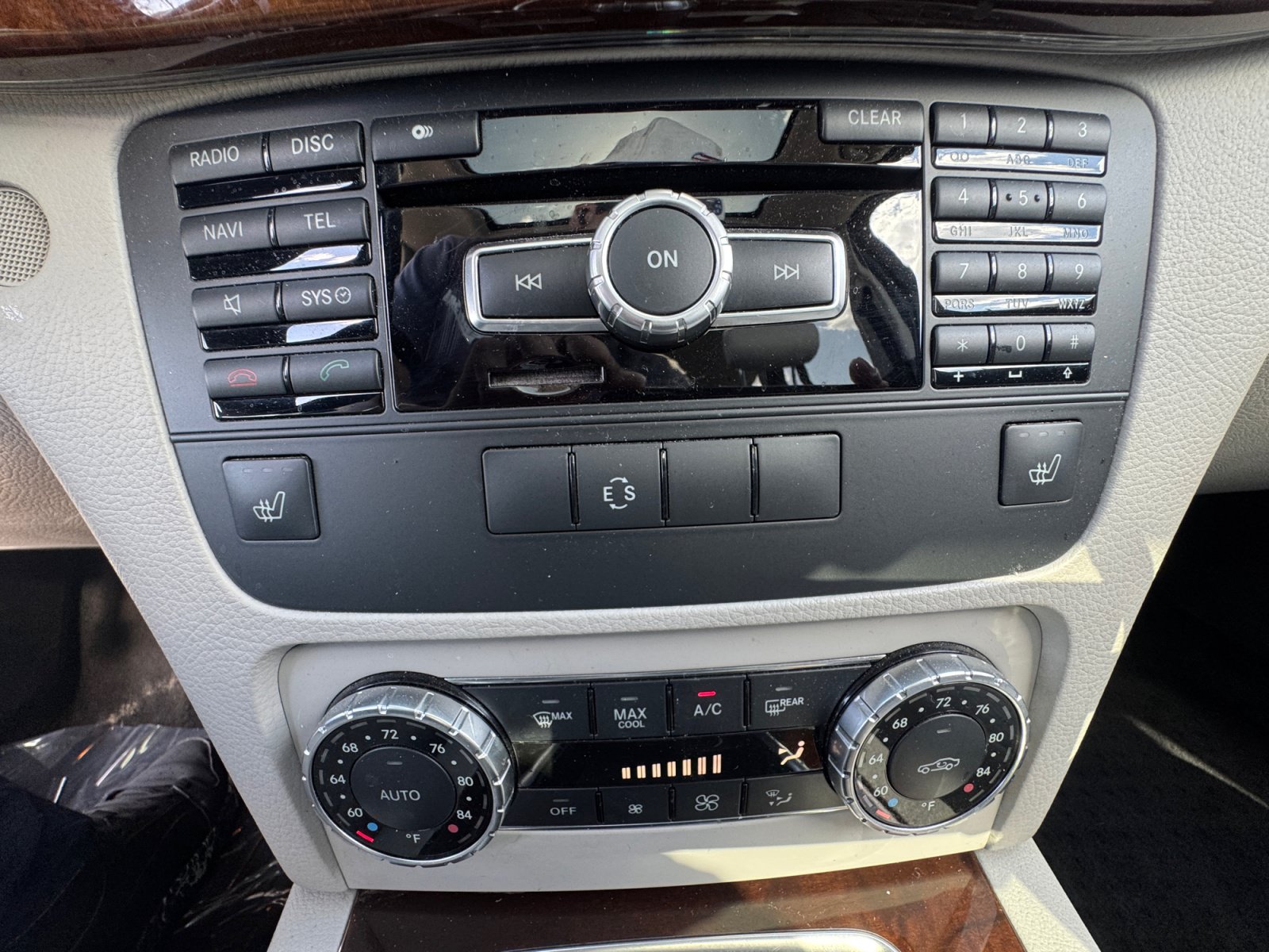 Used 2014 Mercedes-Benz GLK 250 BlueTEC 4MATIC image 33