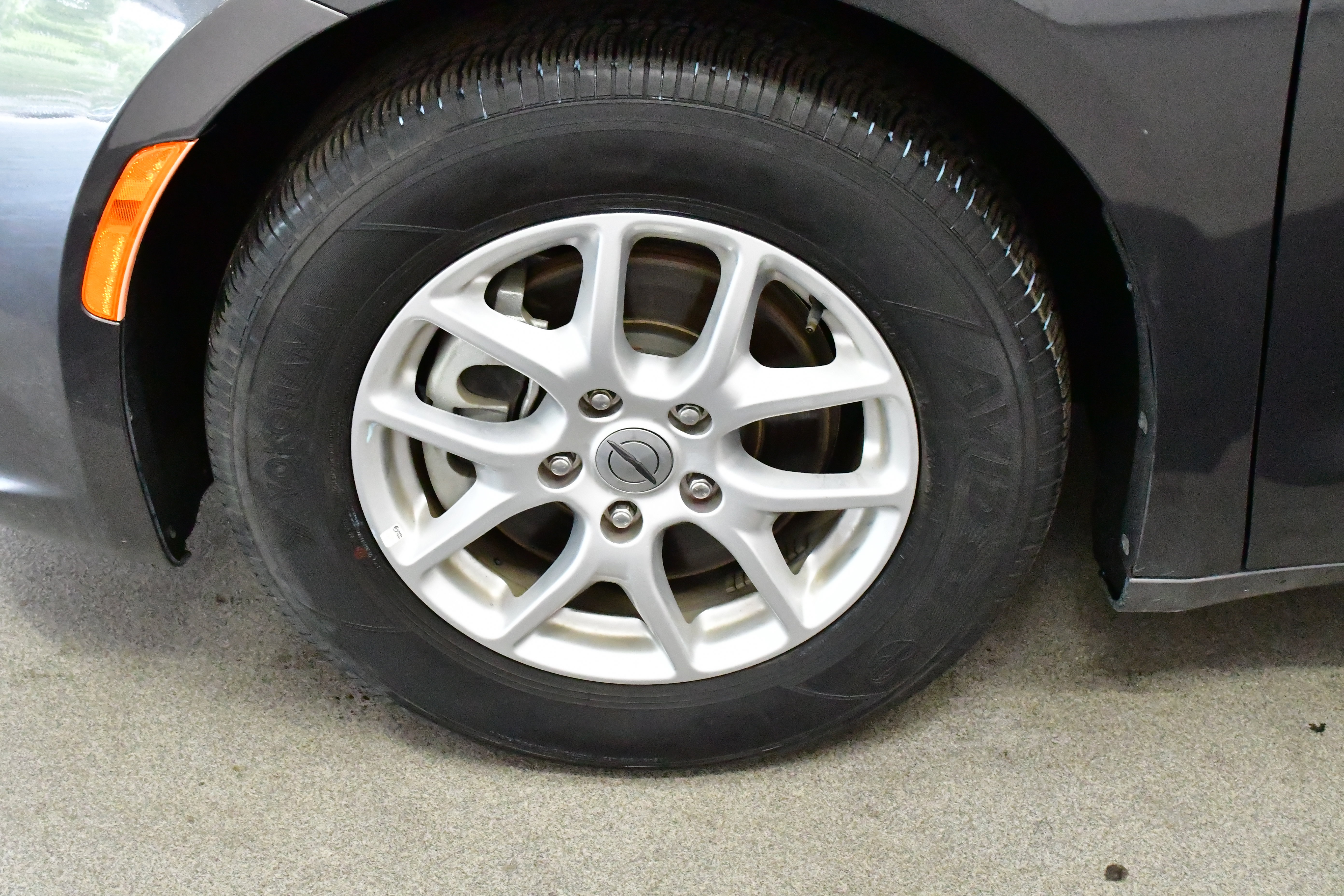 Used 2023 Chrysler Pacifica Touring-L FWD image 37