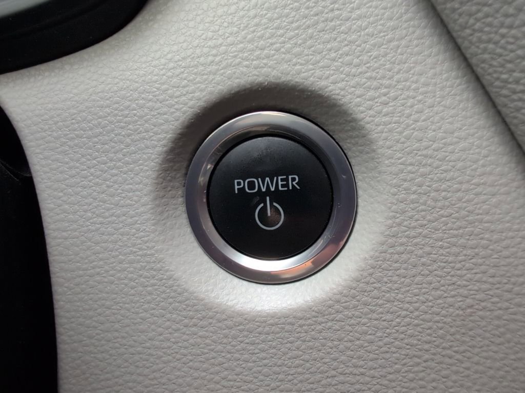 Used 2024 Toyota Corolla LE w/ LE Convenience Package AWD/4WD image 18