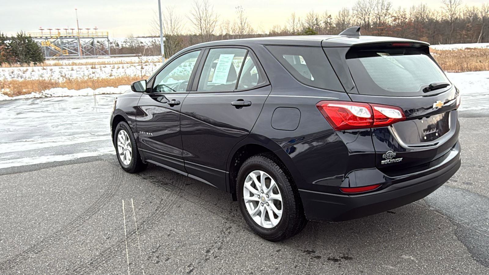 Used 2021 Chevrolet Equinox LS w/ LPO, Floor Liner Package image 10