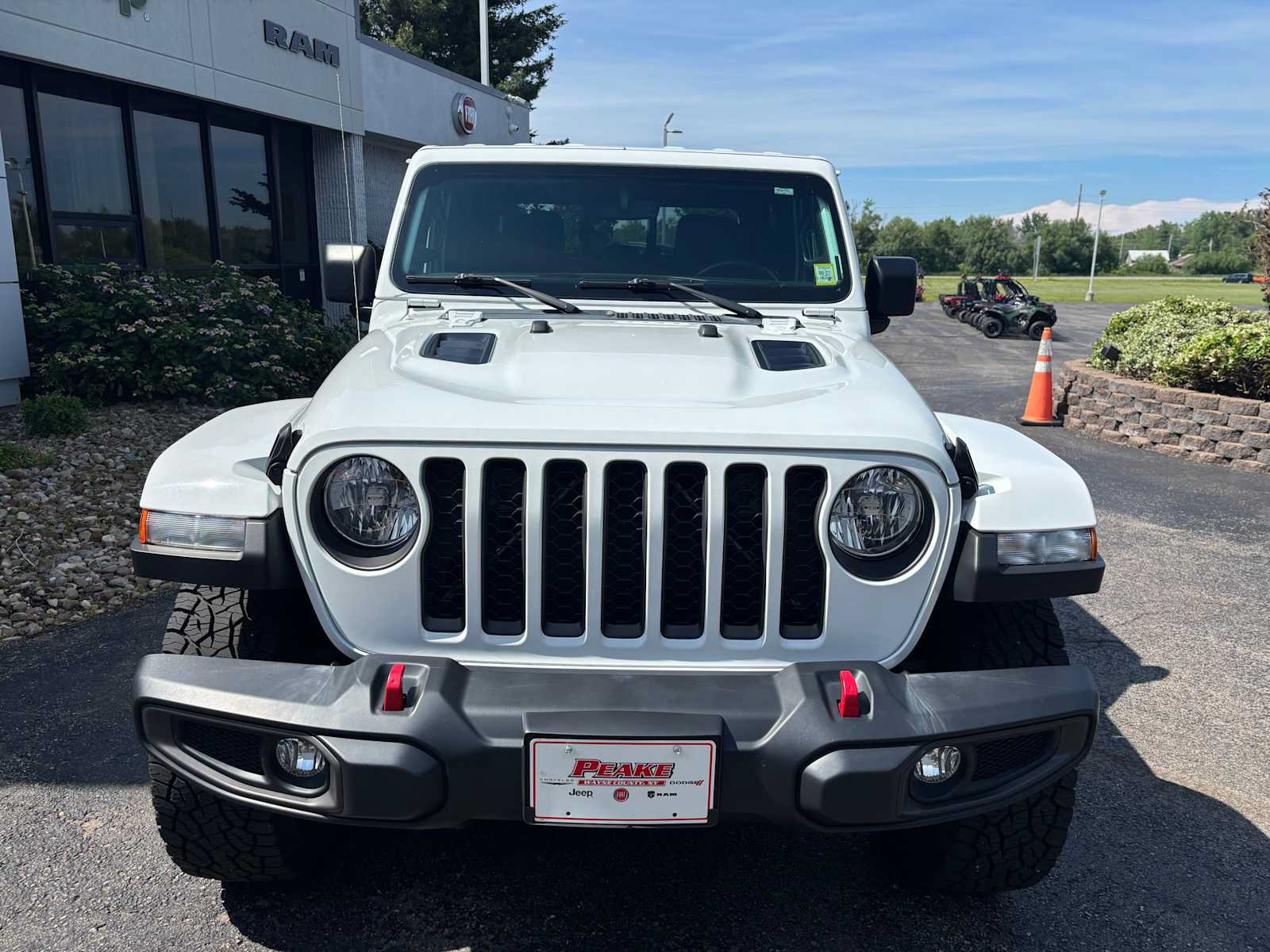 Used 2022 Jeep Gladiator Rubicon w/ Cold Weather Group AWD/4WD image 10