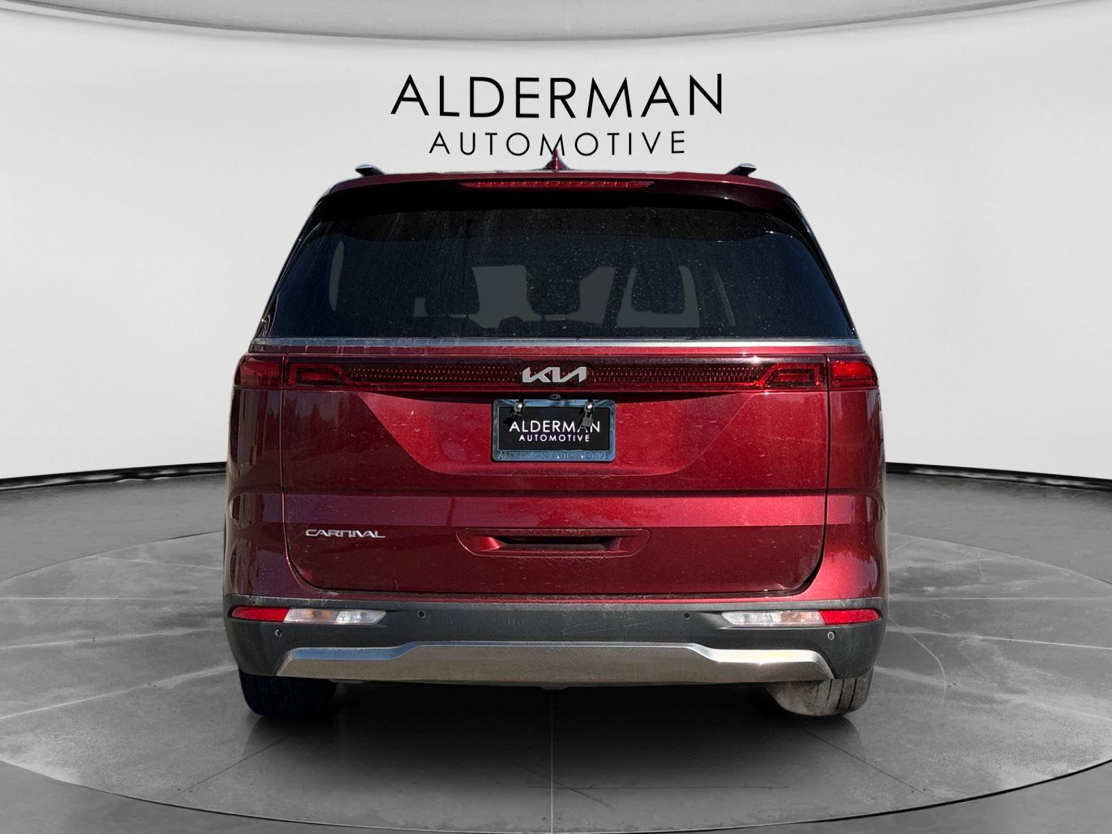 Used 2023 Kia Carnival SX FWD image 4