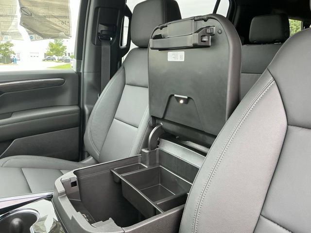 New 2026 Chevrolet Suburban LT w/ Comfort Package AWD/4WD image 33