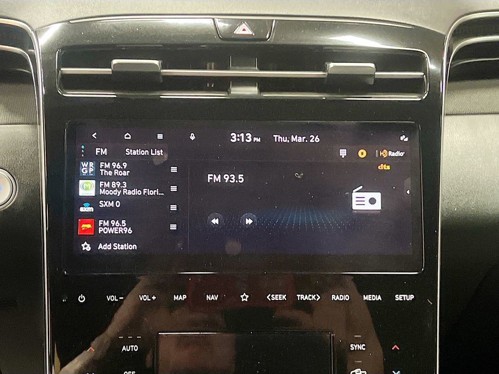 Used 2024 Hyundai Santa Cruz Limited image 15