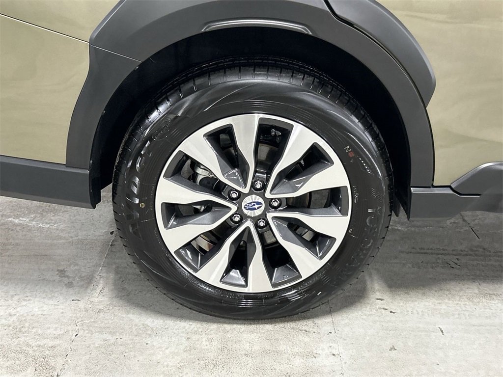 Certified 2025 Subaru Outback Limited image 12