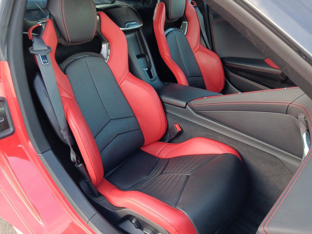 Used 2020 Chevrolet Corvette Stingray Preferred Cpe w/ 2LT Preferred Equipment Group RWD image 30