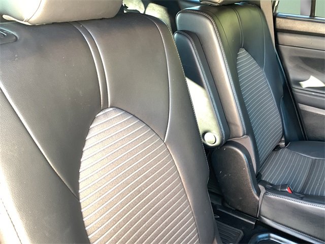 Used 2022 Toyota Highlander XSE image 42