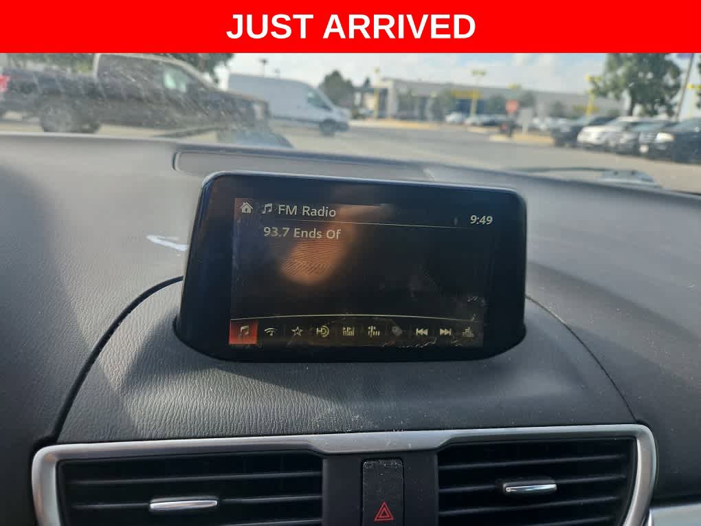 Used 2017 MAZDA MAZDA3 Sport FWD image 14