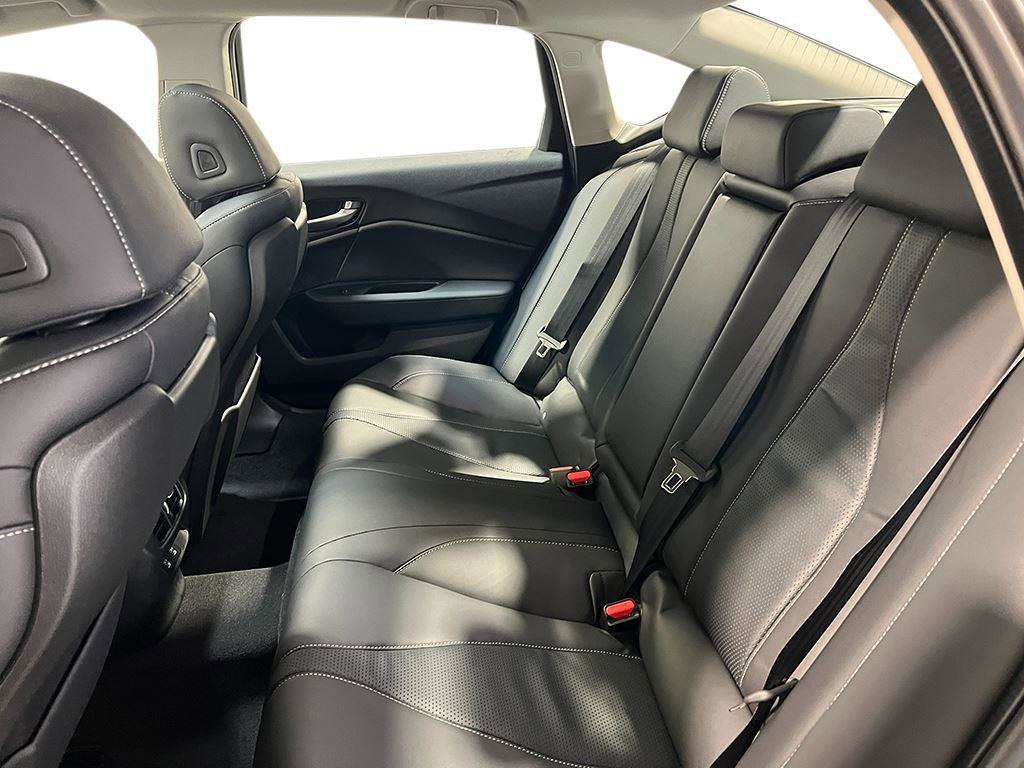 New 2025 Acura TLX w/ Technology Package image 28