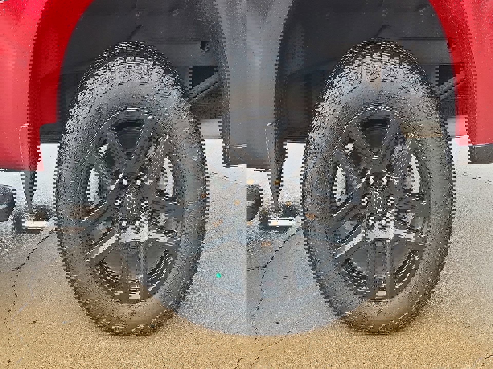 Used 2024 Chevrolet Silverado 1500 LT Trail Boss w/ Convenience Package II image 18