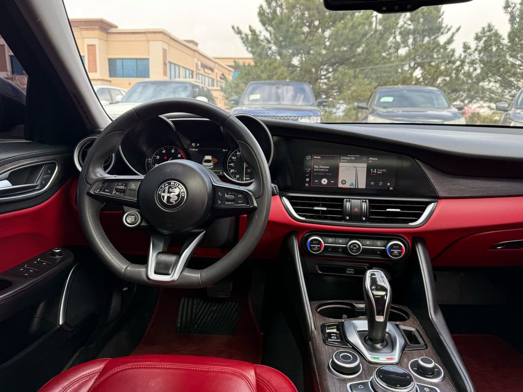 Used 2021 Alfa Romeo Giulia Ti w/ Nero Edizione image 22