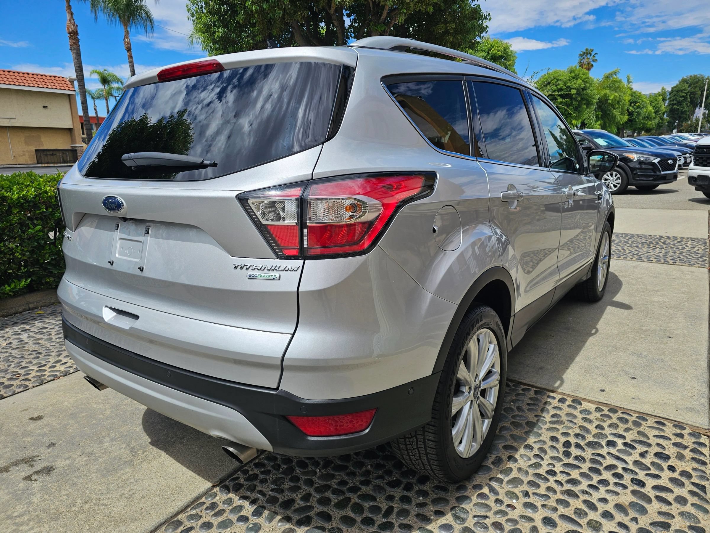 Used 2018 Ford Escape Titanium FWD image 5