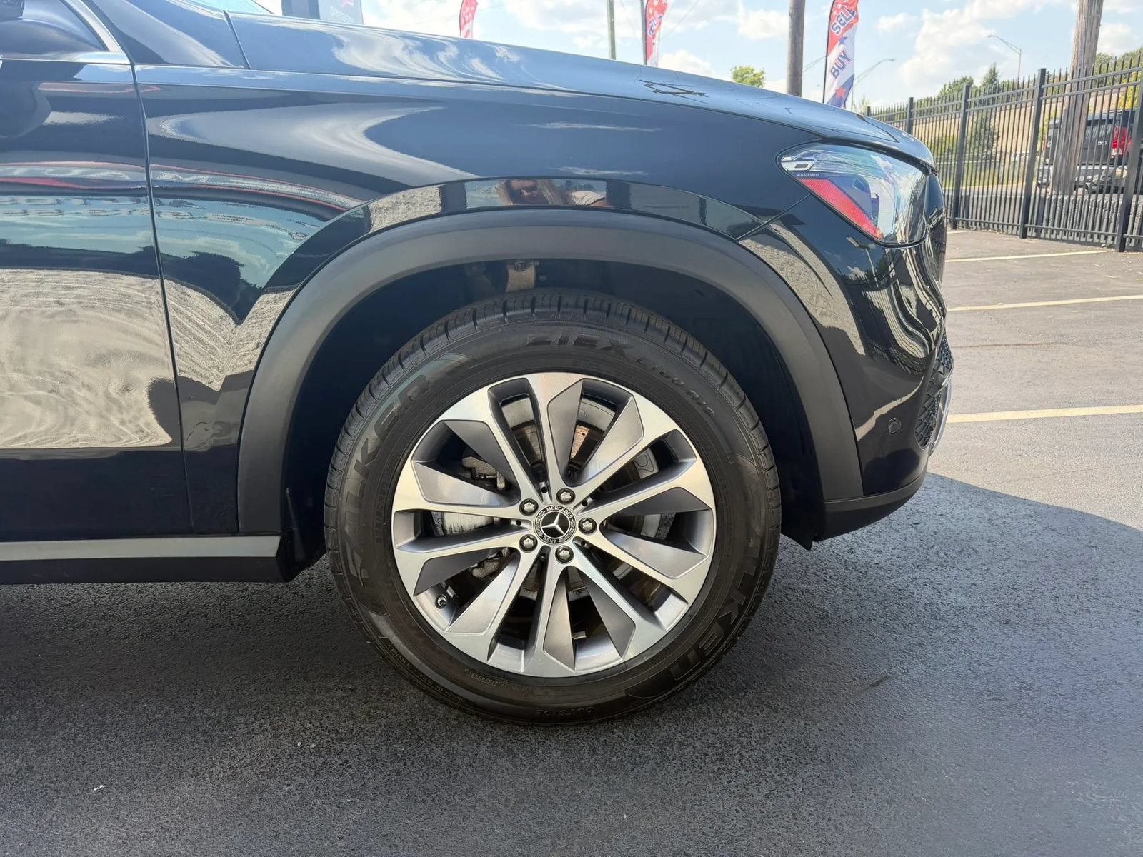 Used 2021 Mercedes-Benz GLE 350 4MATIC w/ Premium Package image 20