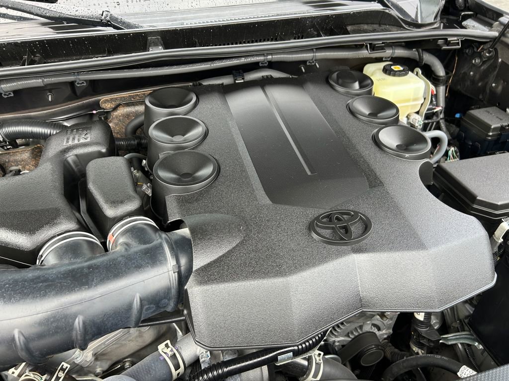 Used 2022 Toyota 4Runner SR5 Premium image 30